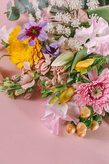 春の香りのおまかせブーケ