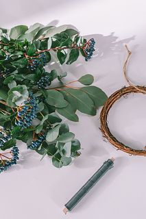 ビバーナムティナスのナチュラルリースキット