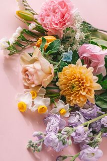 【雪の日限定】春のミステリーブーケ