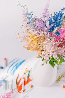 アスチルベの春のパレットブーケ