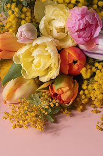 ミモザとチューリップのおまかせ