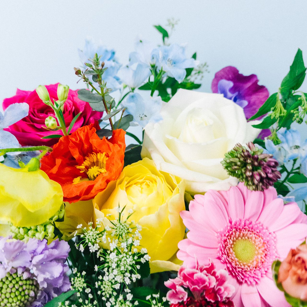 カラフル春の花のおまかせブーケ カラフル春の花のおまかせブーケ