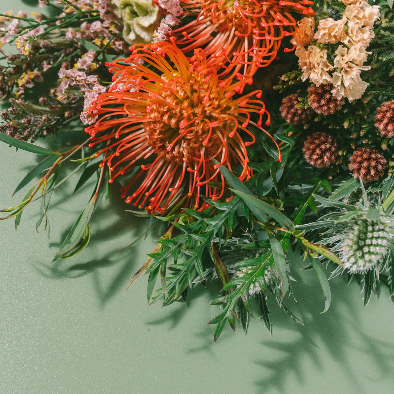 専用＊ピンクッション　くすみカラー フェイクスワッグ ピンクッションのドライフラワー | FlowerBalloon MUSUBITUKI