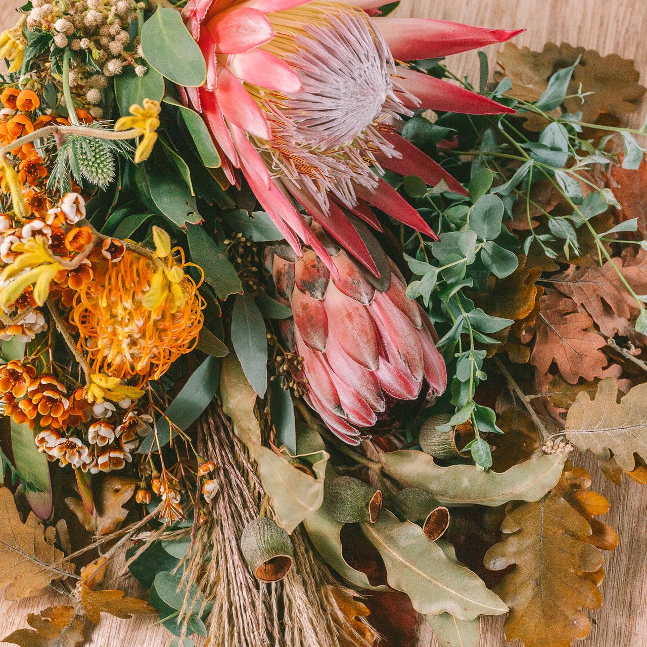 蔓とキングプロテアの横型スワッグ 蔓とキングプロテアの横型スワッグ